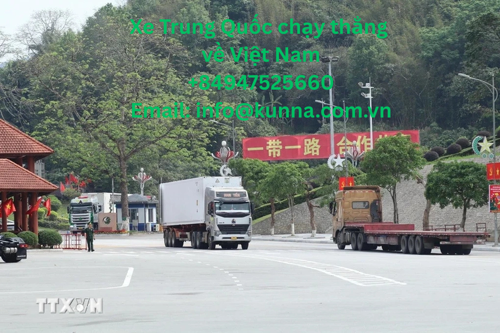 Xe Trung Quốc chạy thẳng về Việt Nam